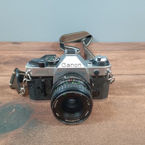 Canon AE-1 Program 35mm SLR Film Camera w/ Focal MC Auto 1:2.8 28mm Lens - Picture 1 of 13